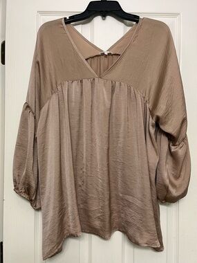 Women's Taupe Satin V-Neck Balloon Sleeve Top